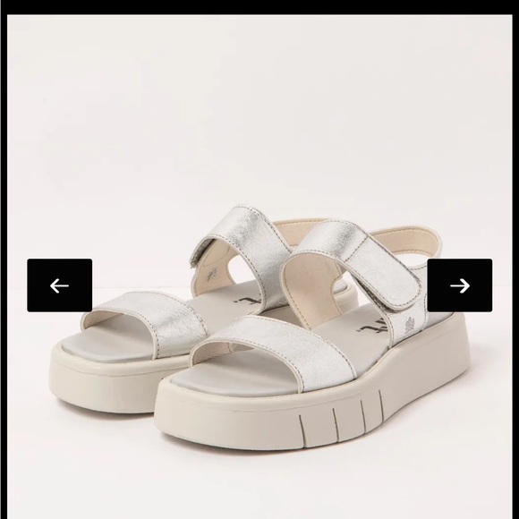 Never been worn, metallic silver platform sandals - Picture 5 of 7